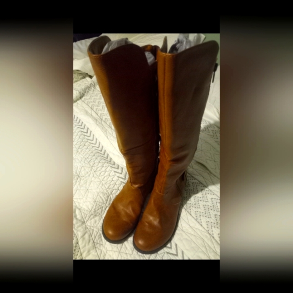 Ladies Wide-calf Knee Boots